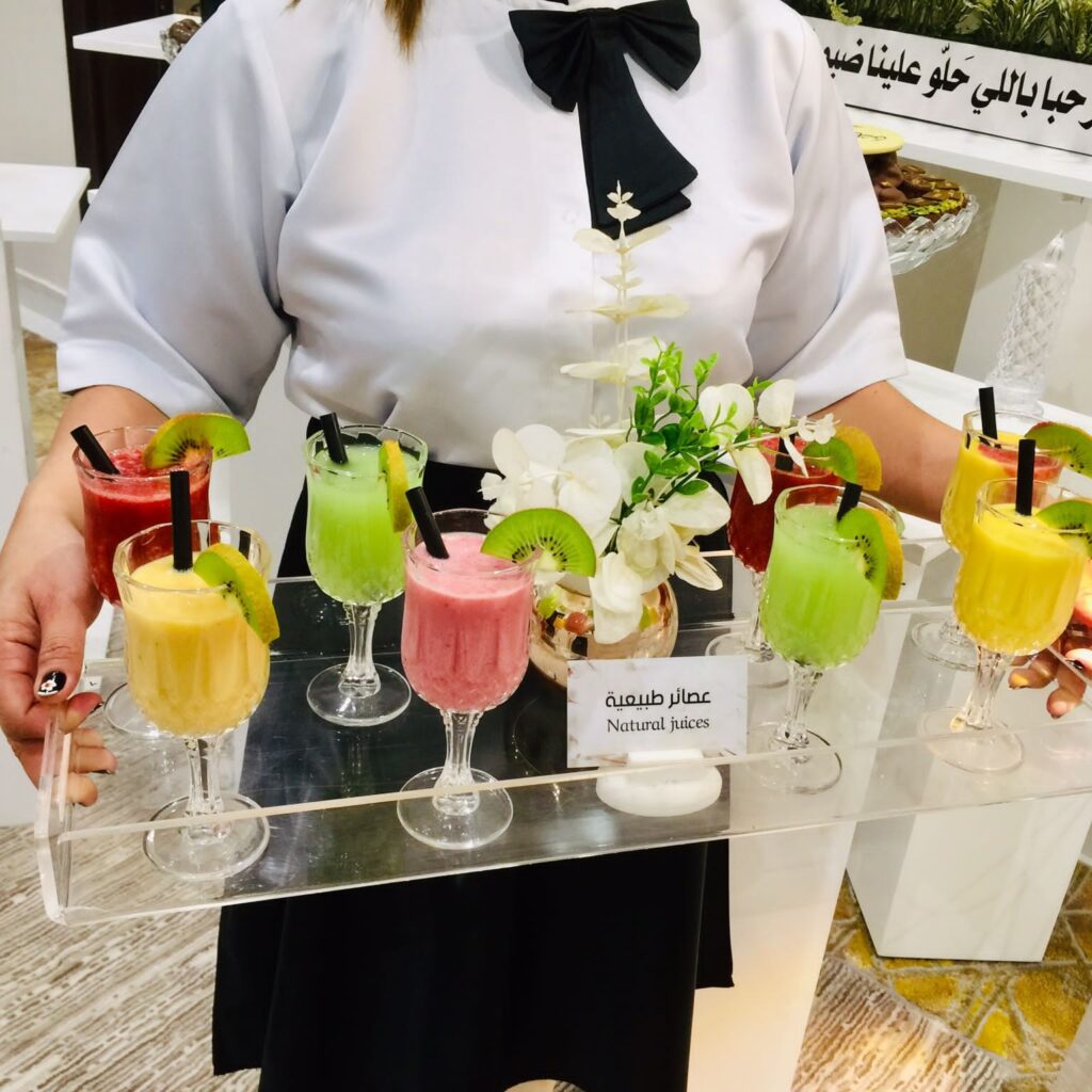  خدمة الضيافة النسائية في الكويت